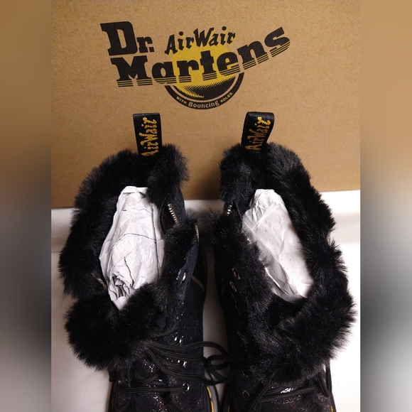 Dr. MARTENS JADON AIRWAIR METALLIC FAUX FUR-LINED PLATFORM BOOTS 10 USA/8 UK NWT - Picture 7 of 8
